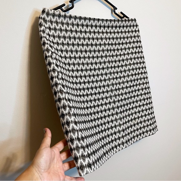 Stylish Office Skirt with Metallic Thread by LOFT, Office Holiday Parties - Picture 1 of 6